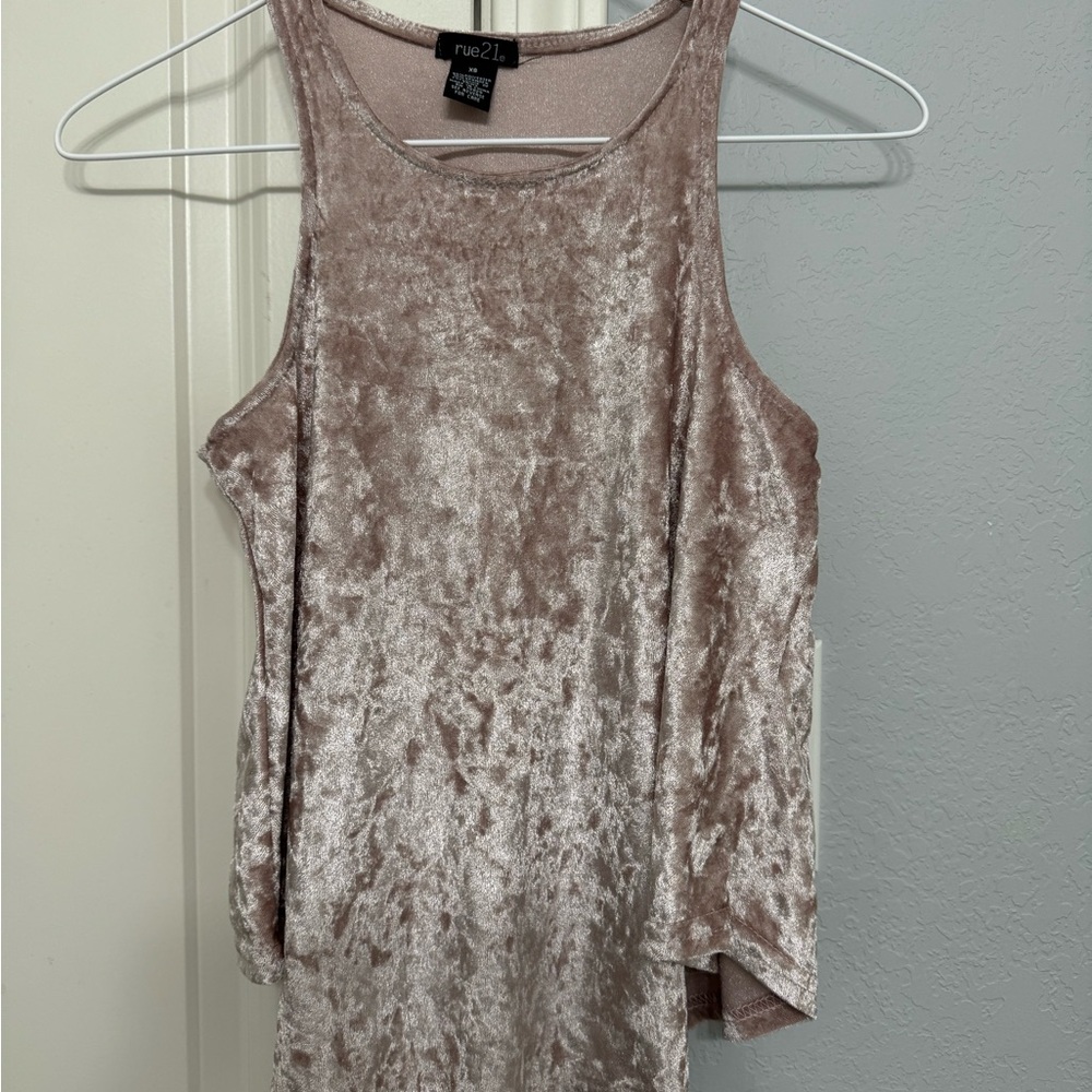 Rue21 Women's Velvet Tank Top - Mauve